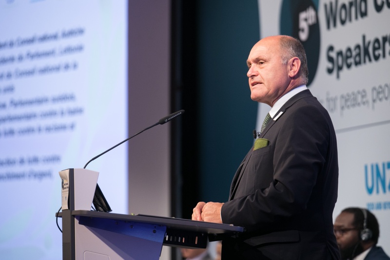 Wolfgang Sobotka (Mr.) President of the National Council Austria , Panel 4 ParliamentsÕ openness, transparency and accessibility versus security: How to strike a balance?