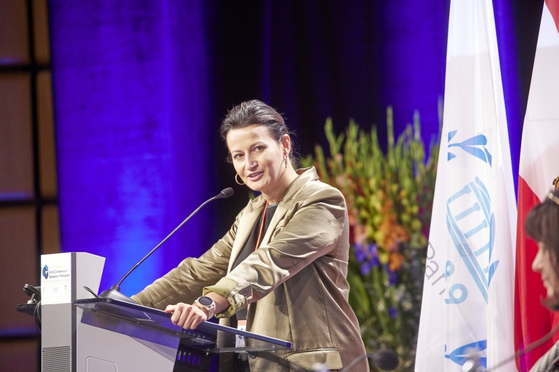 Speaker Stephanie d’Hose (Belgium) presents Report from Panel 1 - Closing session