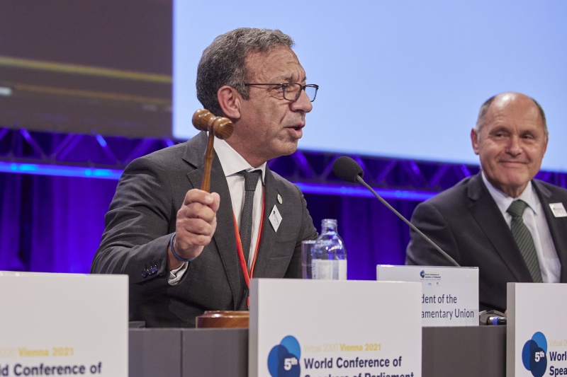 President of IPU Mr. Duarte Pacheco delivers final remarks and closes the meeting- Closing session