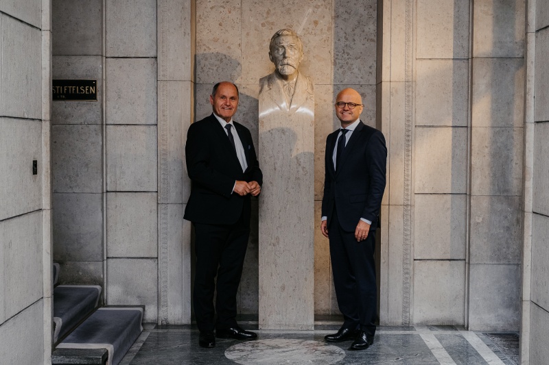 Besuch der Nobel Foundation. Von links Direktor der Nobel Foundation Vidar Helgesen, Nationalratspräsident Wolgang Sobotka (V)