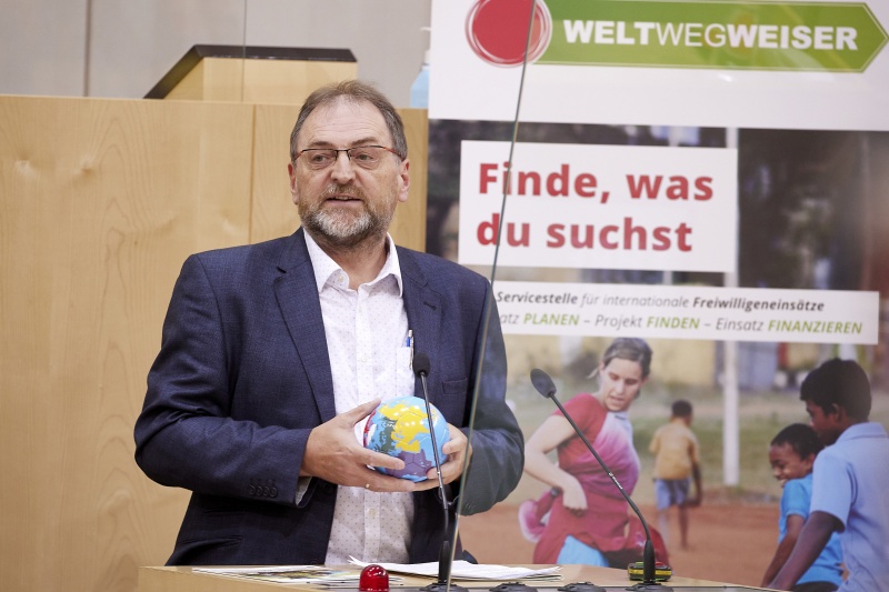 Eröffnungsworte von Reinhard Heiserer Jugend Eine Welt