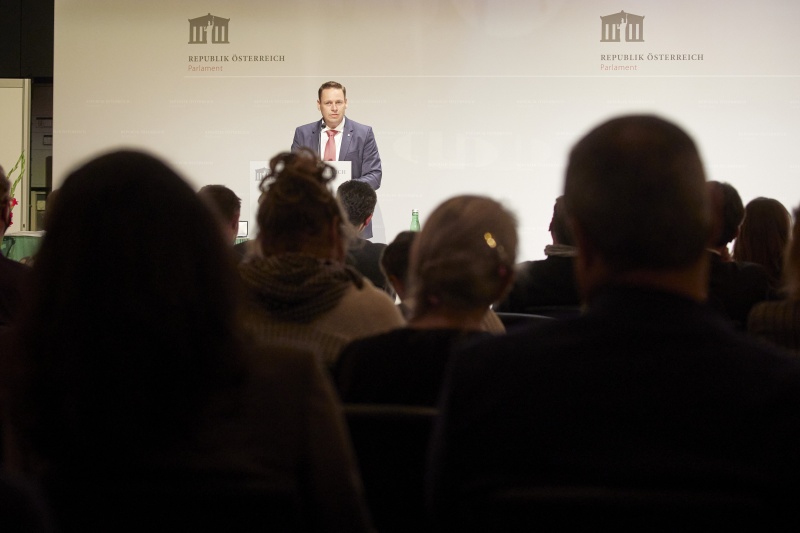 Gerhard Lahner Member of the Managing Board (COO) Vienna Insurance Group