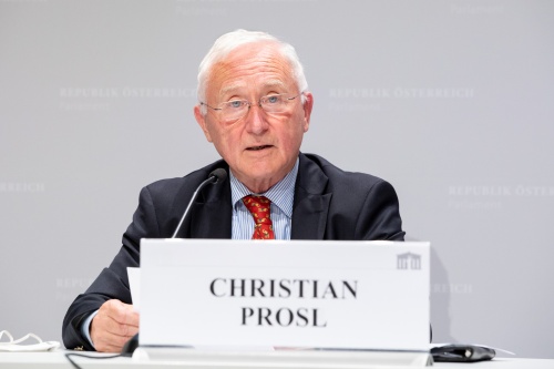 Christian Prosl, Botschafter i.R., Präsident der ÖKV, während der Präsentation des Buches