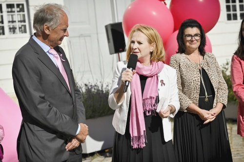 Von links: Präsident der Österreichischen Krebshilfe Paul Sevelda, Zweite Nationalratspräsidentin Doris Bures (SPÖ)
