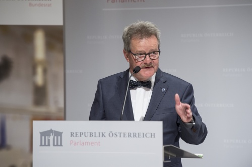 Am Rednerpult: Bundesrat a.D. Gerd Krusche (FPÖ)