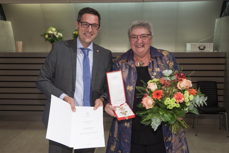 Von links: Bundesratspräsident Peter Raggl (ÖVP) , Bundesrätin a.D. Inge Posch-Gruska (SPÖ)