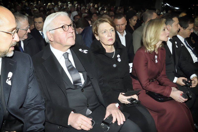 Zweite Nationalratspräsidentin Doris Bures (SPÖ) bei der Gedenkveranstaltung Deutscher Bundespräsident Frank-Walter Steinmeier, Ukrainischer Präsident Wolodymyr Selenskyj,Israelischer Präsident Izchak Herzog