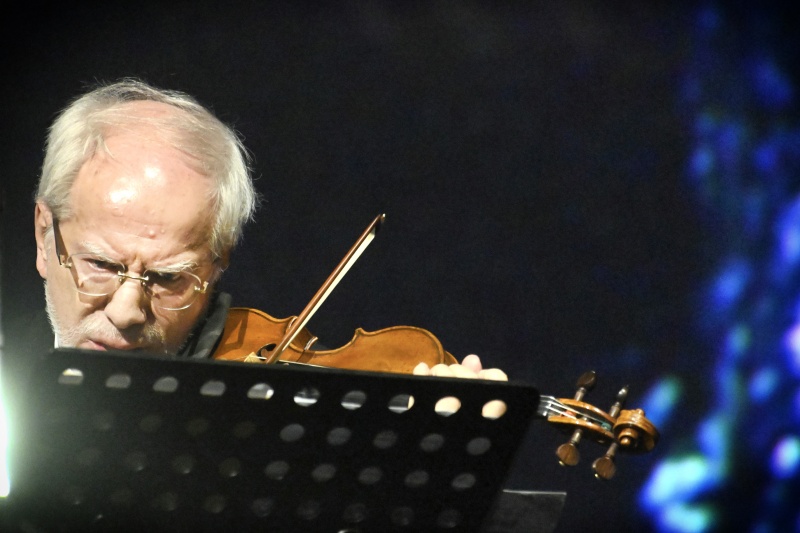 Gedenkveranstaltung, musikalische Untermalung Gidon Kremer