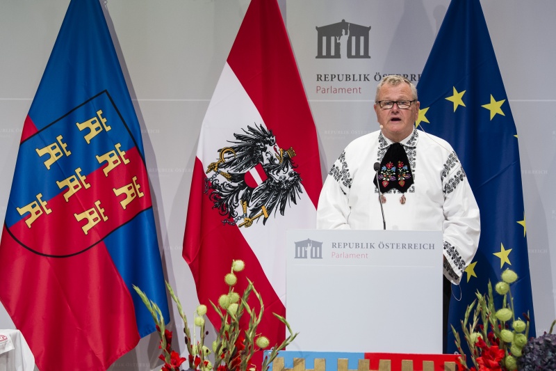 Am Rednerpult: Festkoordinator Reinhard Frank