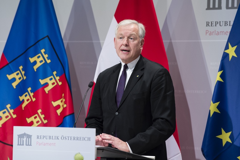 Am Rednerpult: Landesrat Martin Eichtinger überbringt seine Grußbotschaft