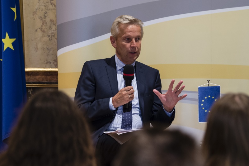 Am Podium: Nationalratsabgeordneter Reinhold Lopatka (ÖVP)