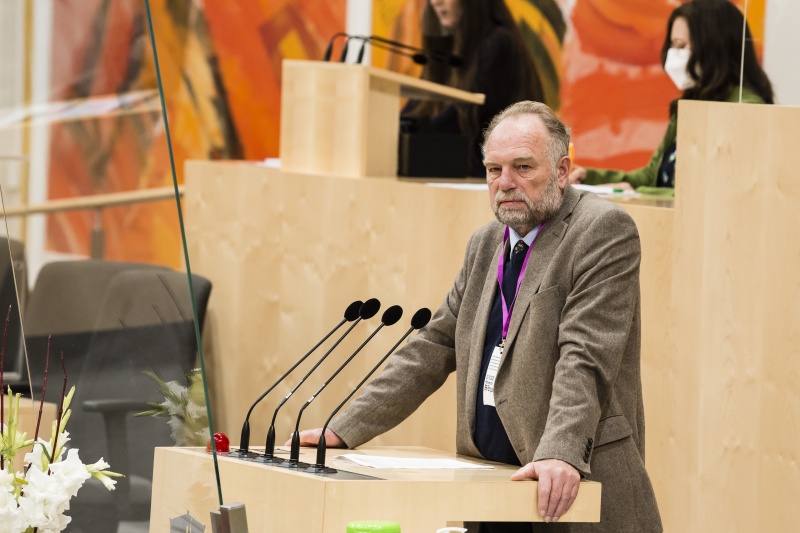 Am Rednerpult: Univ.-Prof Universität Innsbruck Markus Schermer