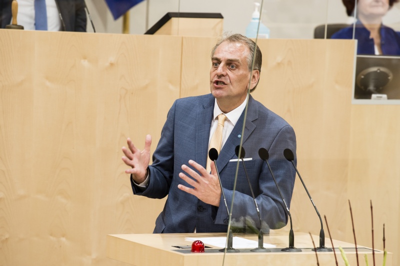 Statements und Diskussion. Am Rednerpult: Nationalratsabgeordneter Andreas Kollross (SPÖ)