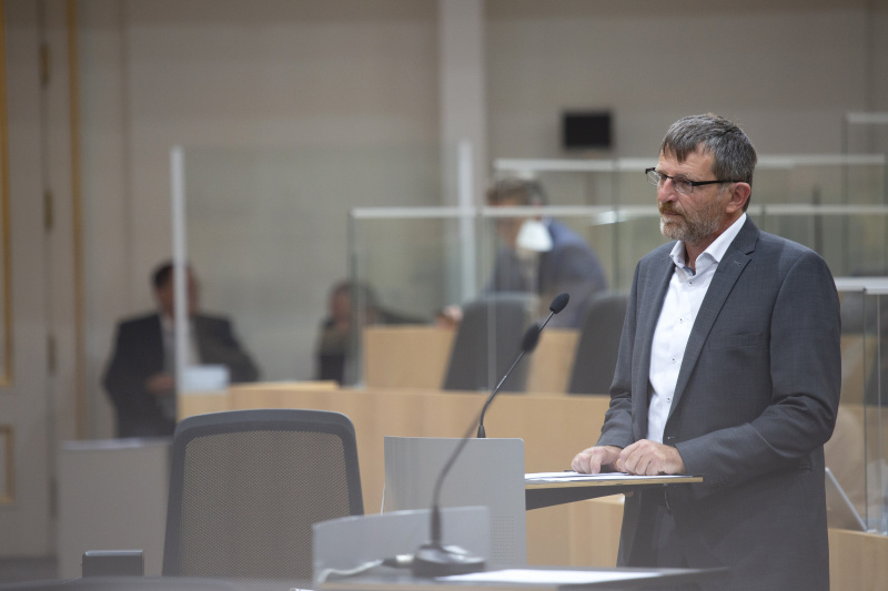 Bundesrat Andreas Lackner (GRÜNE) am Rednerpult