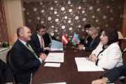 Bilaterales Gespräch mit der Präsidentin der Nationalversammlung der Republik Aserbaidschan Sahiba Gafarova