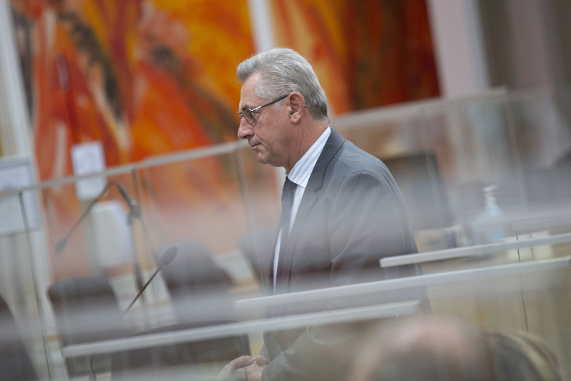 Fragestunde, Bundesrat Martin Preineder (ÖVP) bringt eine Frage ein