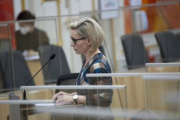 Bundesrätin Sandra Gerdenitsch (SPÖ) am Rednerpult