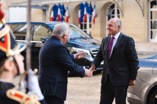 Treffen mit Senatspräsident Gérard Larcher