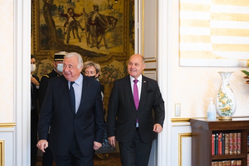 Treffen mit Senatspräsident Gérard Larcher (links)