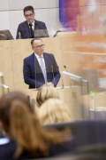 Am Rednerpult Bundesrat Günter Pröller (FPÖ)
