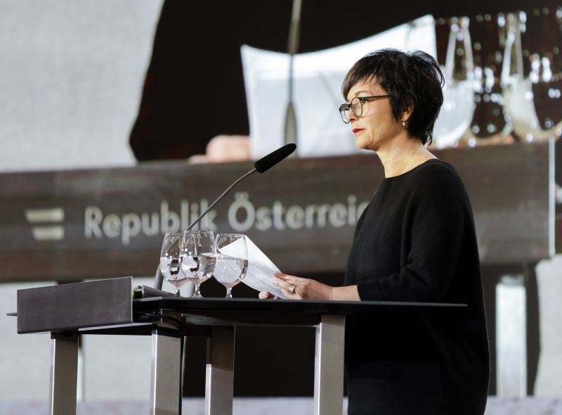 Lesung englisch: Das Lied von Theresienstadt durch Katharina Stermberger