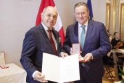 Von links: Nationalratspräsident Wolfgang Sobotka (ÖVP), Abgeordneter zum Europaparlament a.D. Roman Haider (FPÖ)
