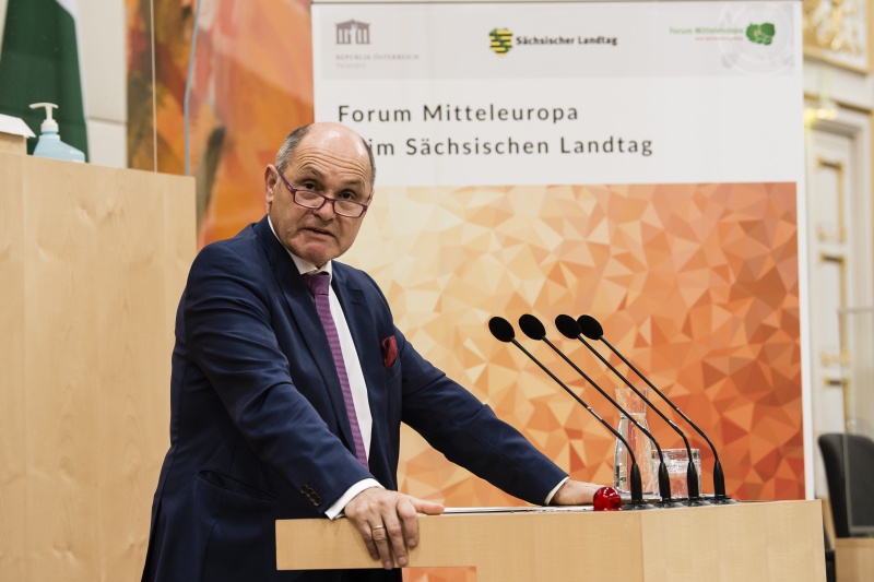 Am Rednerpult: Nationalratspräsident Wolfgang Sobotka (ÖVP)