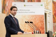 Am Rednerpult: Minister im Amt der des ministerpräsidenten der Republik Ungarn Gergely Gulyas