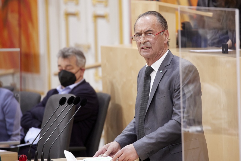 Am Rednerpult Nationalratsabgeordneter Gabriel Obernosterer (ÖVP)