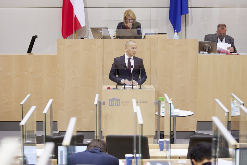Am Rednerpult Nationalratsabgeordneter Maximilian Köllner (SPÖ)