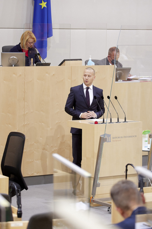 Am Rednerpult Nationalratsabgeordneter Maximilian Köllner (SPÖ)