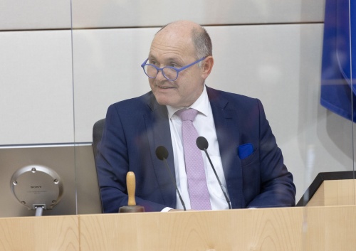 Nationalratspräsident Wolfgang Sobotka (ÖVP) eröffnet die Sitzung