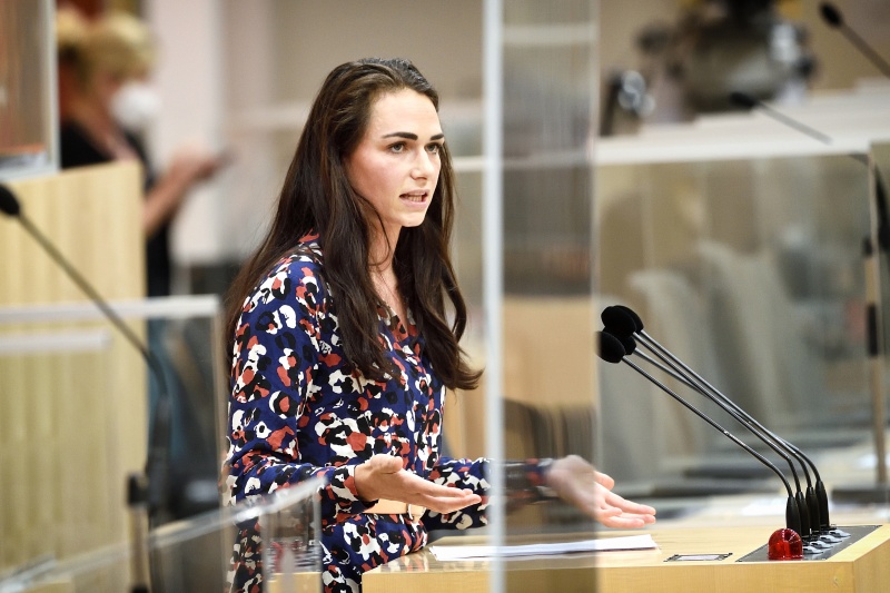 Nationalratsabgeordnete Barbara Neßler (GRÜNE) am Wort