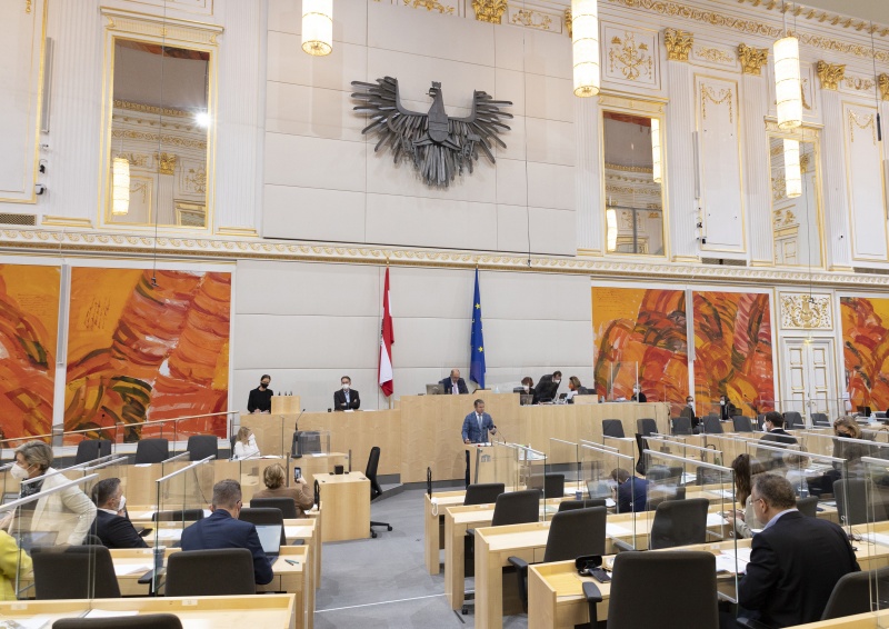 Nationalratsabgeordneter Norbert Sieber (ÖVP) am Rednerpult