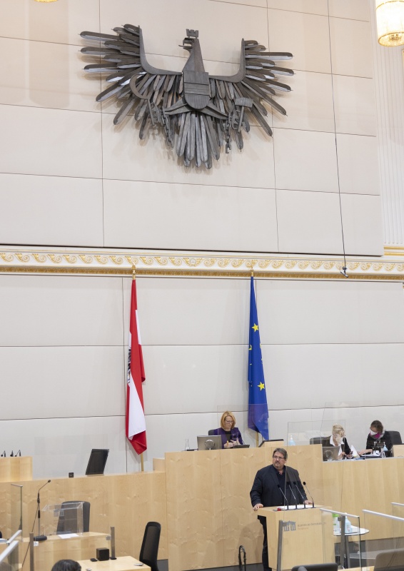 Nationalratsabgeordneter Josef Muchitsch (SPÖ) am Rednerpult