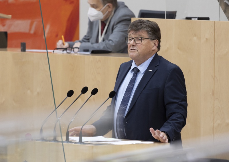Nationalratsabgeordneter Rainer Wimmer (SPÖ) am Rednerpult