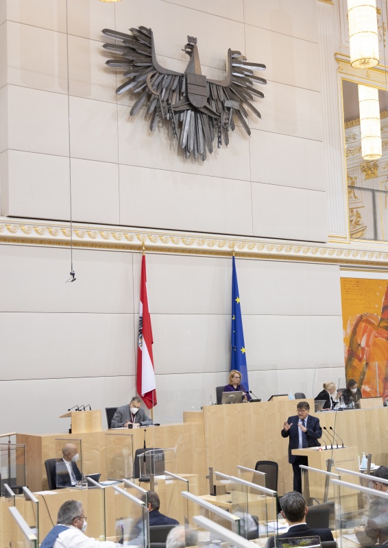 Nationalratsabgeordneter Rainer Wimmer (SPÖ) am Rednerpult