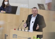 Nationalratsabgeordneter Michael Seemayer (SPÖ) am Rednerpult