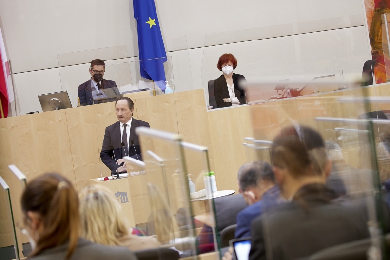 Am Rednerpult Bundesrat Günter Kovacs (SPÖ)