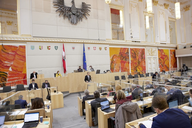 Am Rednerpult Bundesrat Christian Buchmann (ÖVP)
