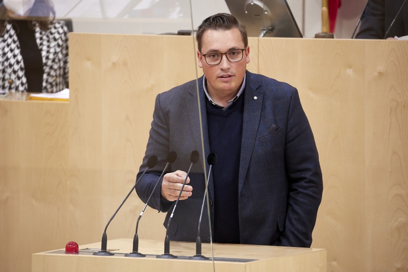 Am Rednerpult Vorsitzender der Bundesratsfraktion Christoph Steiner (FPÖ)