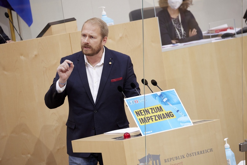 Am Rednerpult Bundesrat Markus Leinfellner (FPÖ)