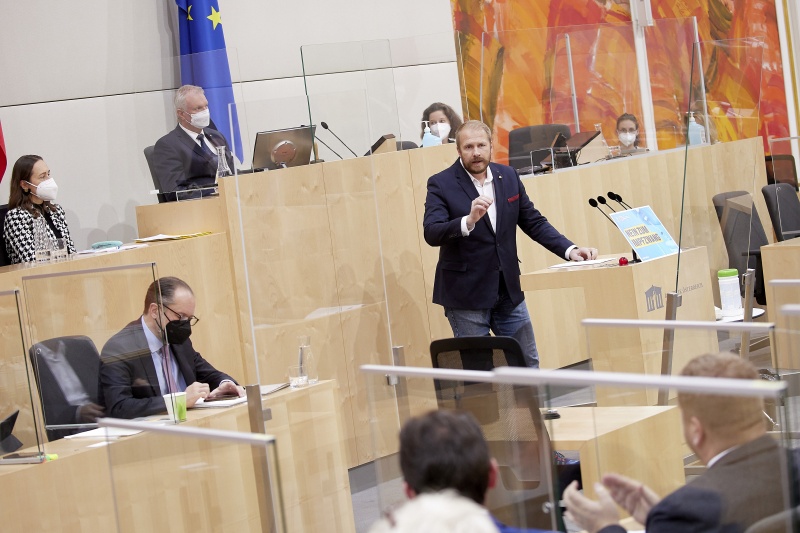 Am Rednerpult Bundesrat Markus Leinfellner (FPÖ)