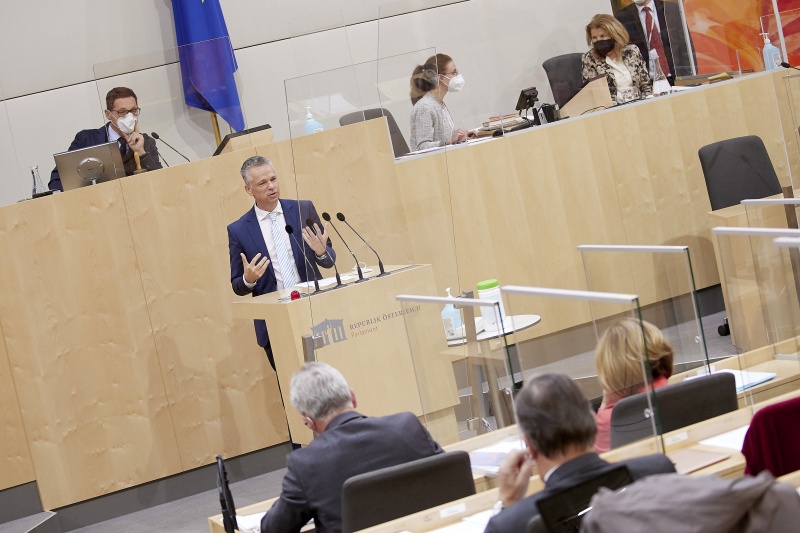 Am Rednerpult Bundesrat Harald Himmer (ÖVP)