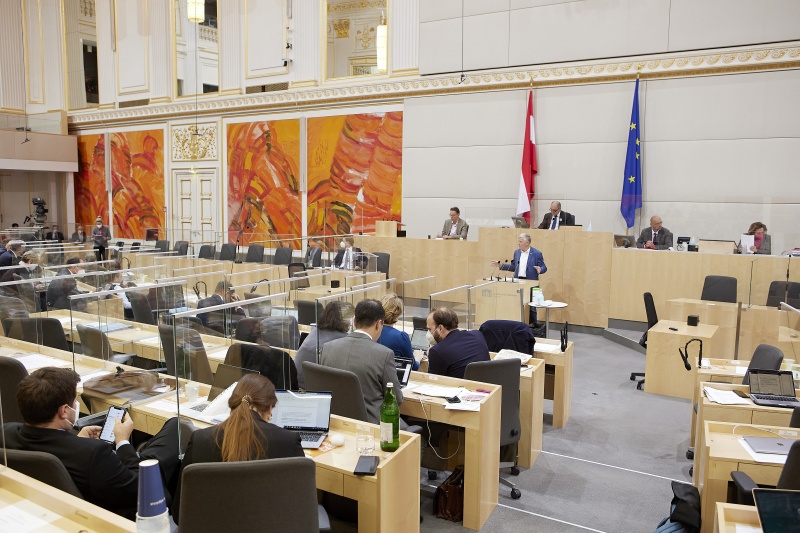 Am Rednerpult Nationalratsabgeordneter Franz Leonhard Eßl (ÖVP)