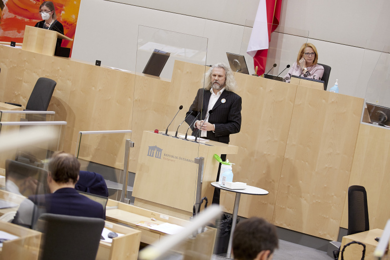 Am Rednerpult Nationalratsabgeordneter Martin Litschauer (GRÜNE)