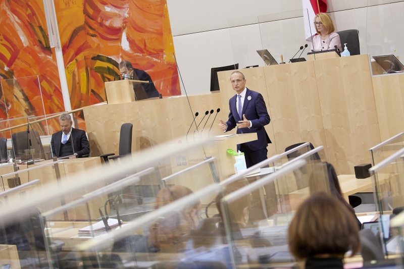 Am Rednerpult Nationalratsabgeordneter Wolfgang Gerstl (ÖVP)