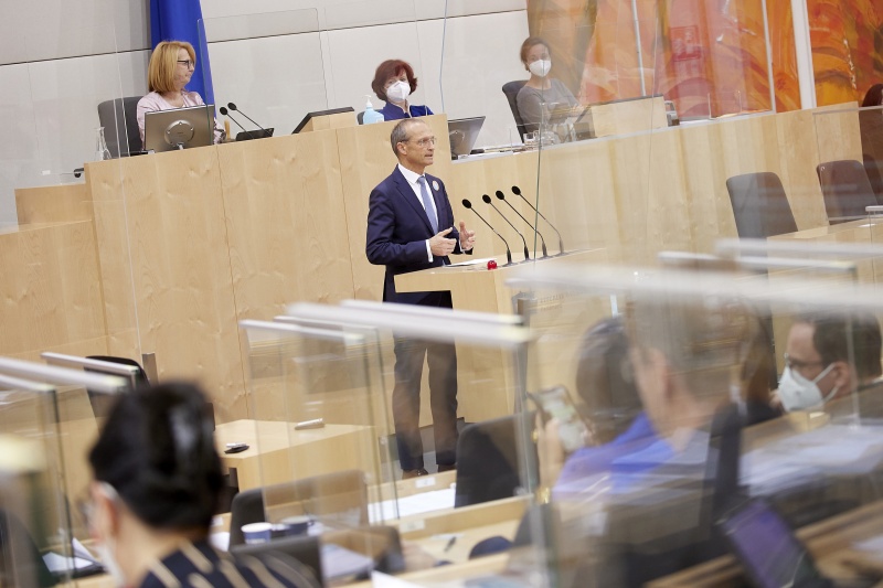 Am Rednerpult Nationalratsabgeordneter Wolfgang Gerstl (ÖVP)