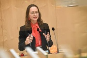 Bundesrätin Doris Berger-Grabner (ÖVP) am Wort