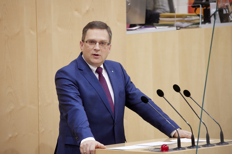 Am Rednerpult Klubobmann August Wöginger (ÖVP)